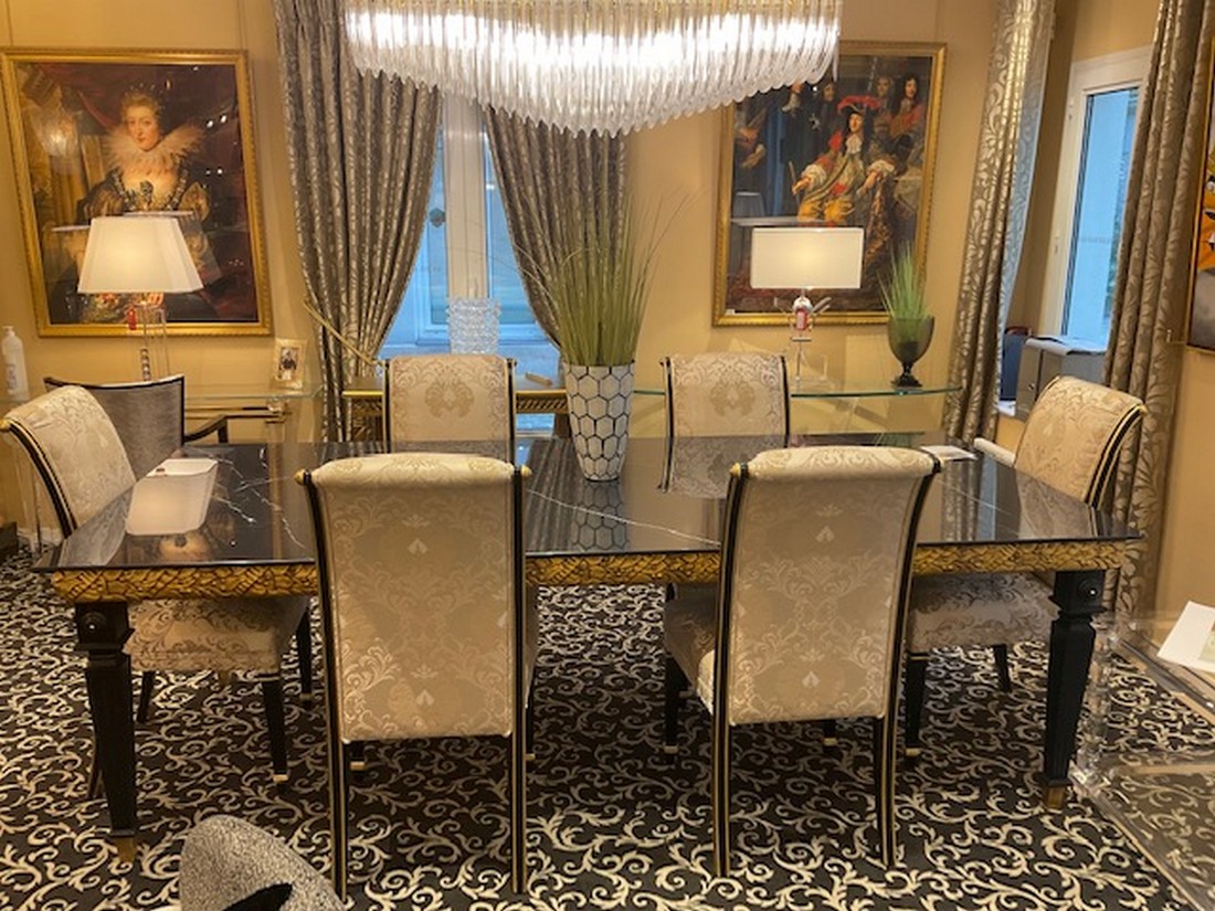 Table de repas style baroque