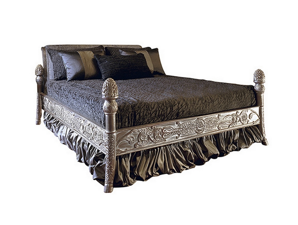 Luxury baroque bedside