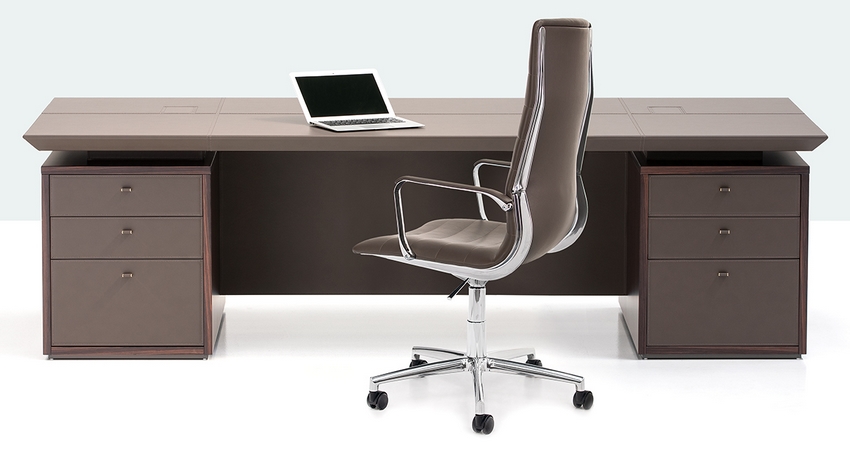 Bureau présidentiel en cuir
