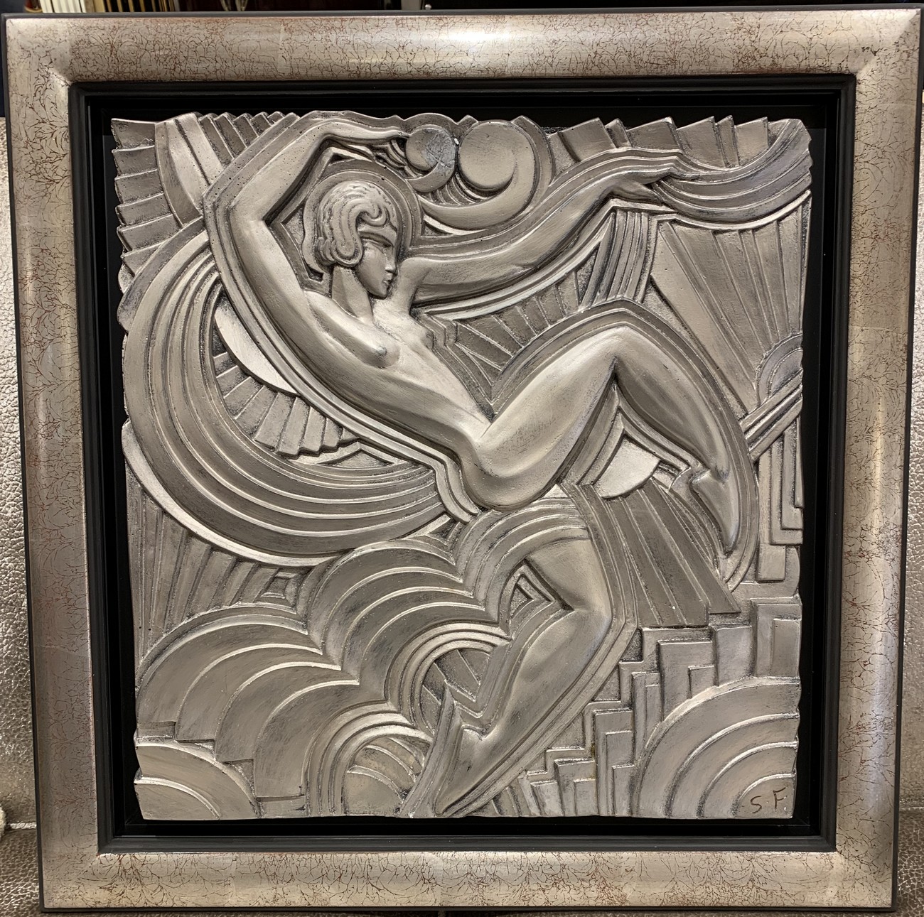 Bas-relief art déco Paris